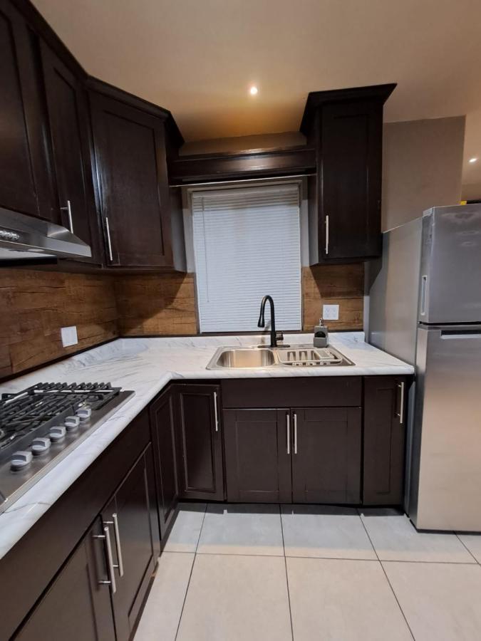 Departamentos Orange Apartment Енсенада Екстериор снимка